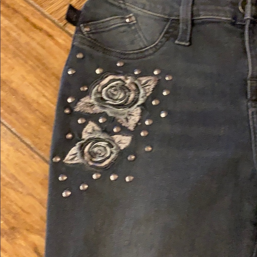 Jeans - Picture 2 of 3